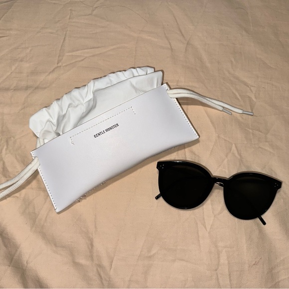 Gentle Monster Jack-hi Black Sunglasses - Picture 1 of 5